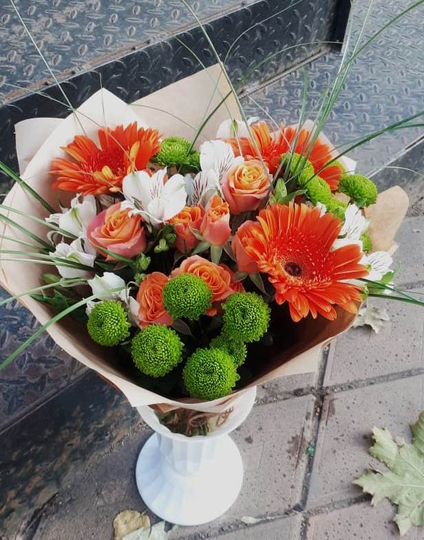 Букет цветов из: Герберы, Хризантемы, Альстромерии и Розы в Иркутске
