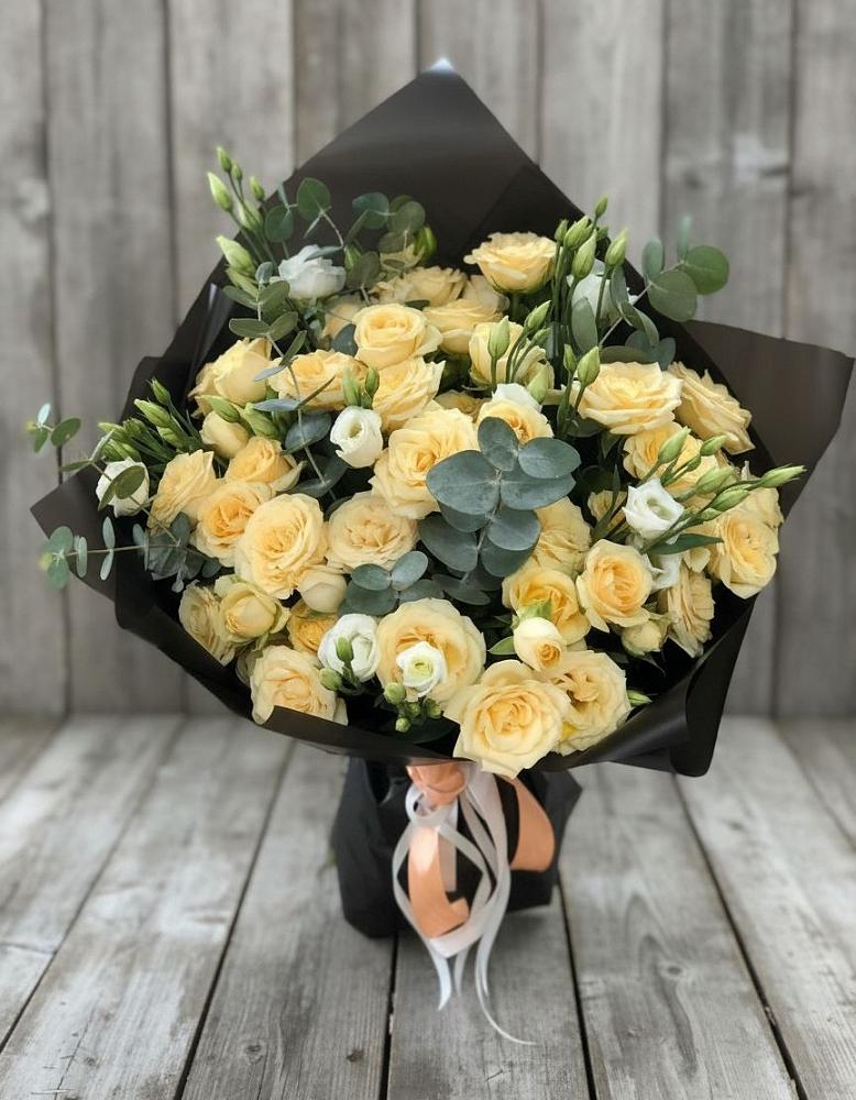 Букет цветов из: Розы и Лизиантусы в Иркутске