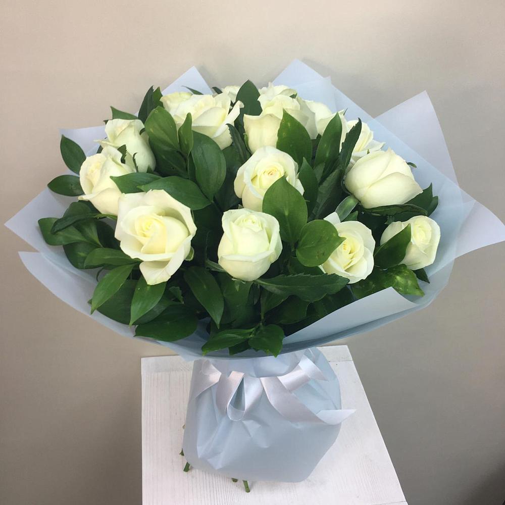 Букет 15 Белых роз Проуд в Иркутске
