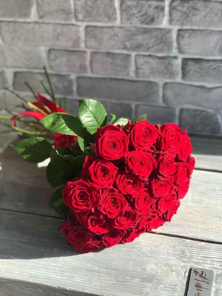 Букет Красные розы Фридом в Иркутске