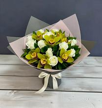 Букет цветов из:  Орхидеи и Розы в Иркутске