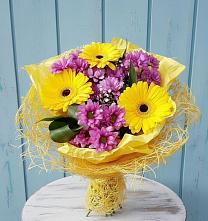 Букет цветов из:  Хризантемы и Герберы #REPLACE_PRED# Иркутске