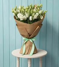 Букет цветов из:  Лизиантусы в Иркутске