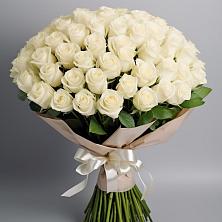 Букет 101 беля роза Белоснежка в Иркутске