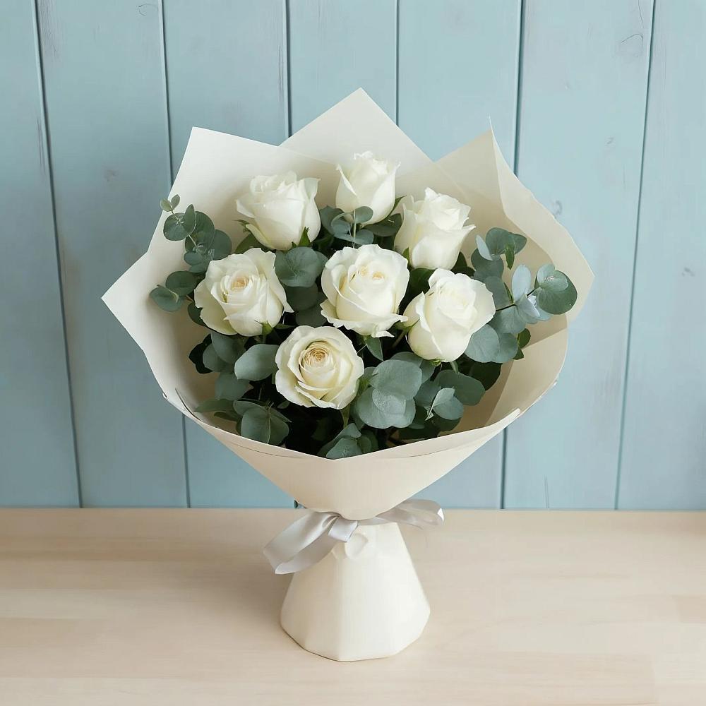 Букет Белые розы в Эвкалипте в Иркутске
