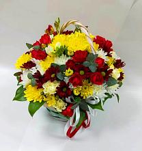 Цветочная композиция из Хризантемы и Розы в корзине в Иркутске