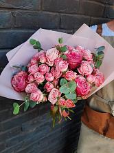 Букет розы в пальмах в Иркутске Букет цветов из: Розы в Иркутске