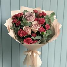 Букет цветов из:  Гвоздики и Розы #REPLACE_PRED# Иркутске